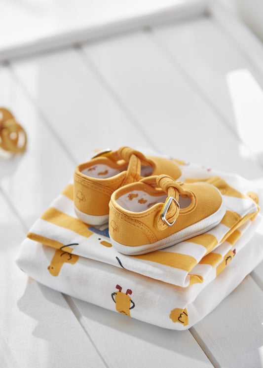 New born canvas shoes Corn