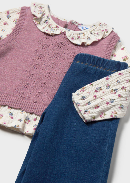 Conjunto de 3 peças com colete de tricô para bebé menina Mayoral em Violeta Mesclado - detalhe