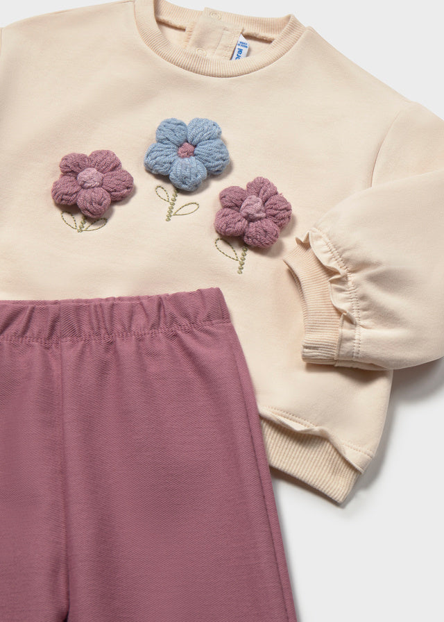 Conjunto de sweatshirt e leggings para bebé menina Mayoral em Violeta - detalhe
