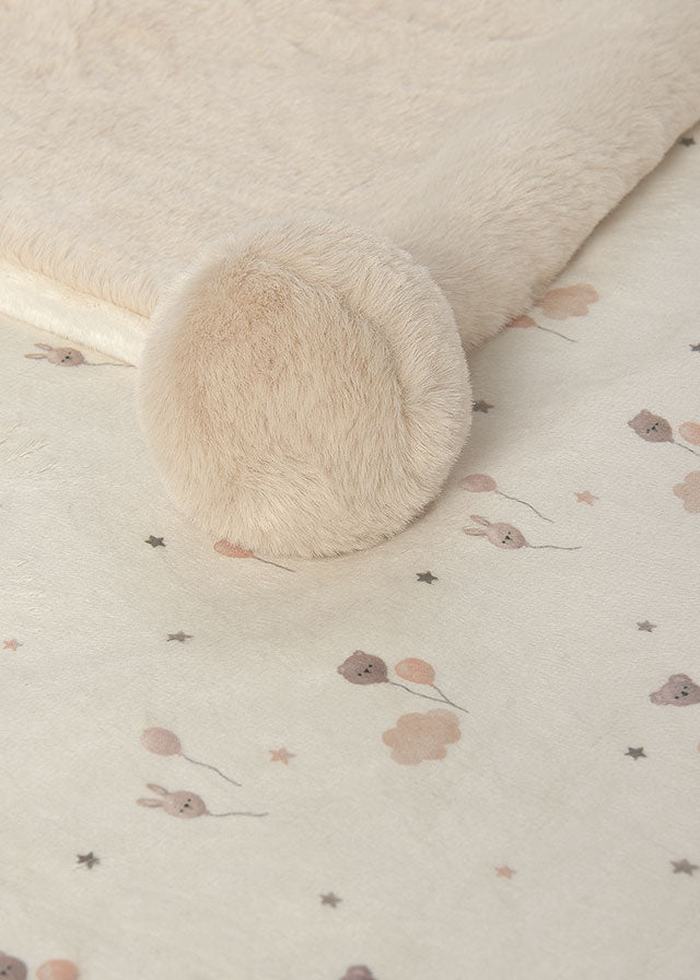 Manta com pompons Mayoral 9143-72 Comino